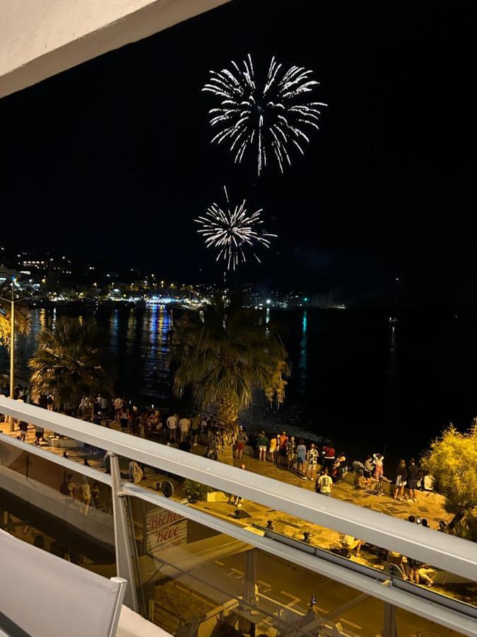 Premium Sea Front Apartment Le Lavandou Exterior foto