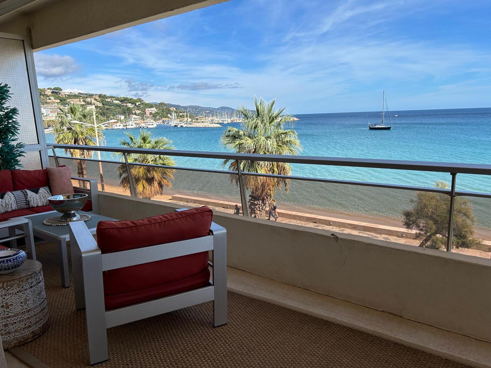 Premium Sea Front Apartment Le Lavandou Exterior foto